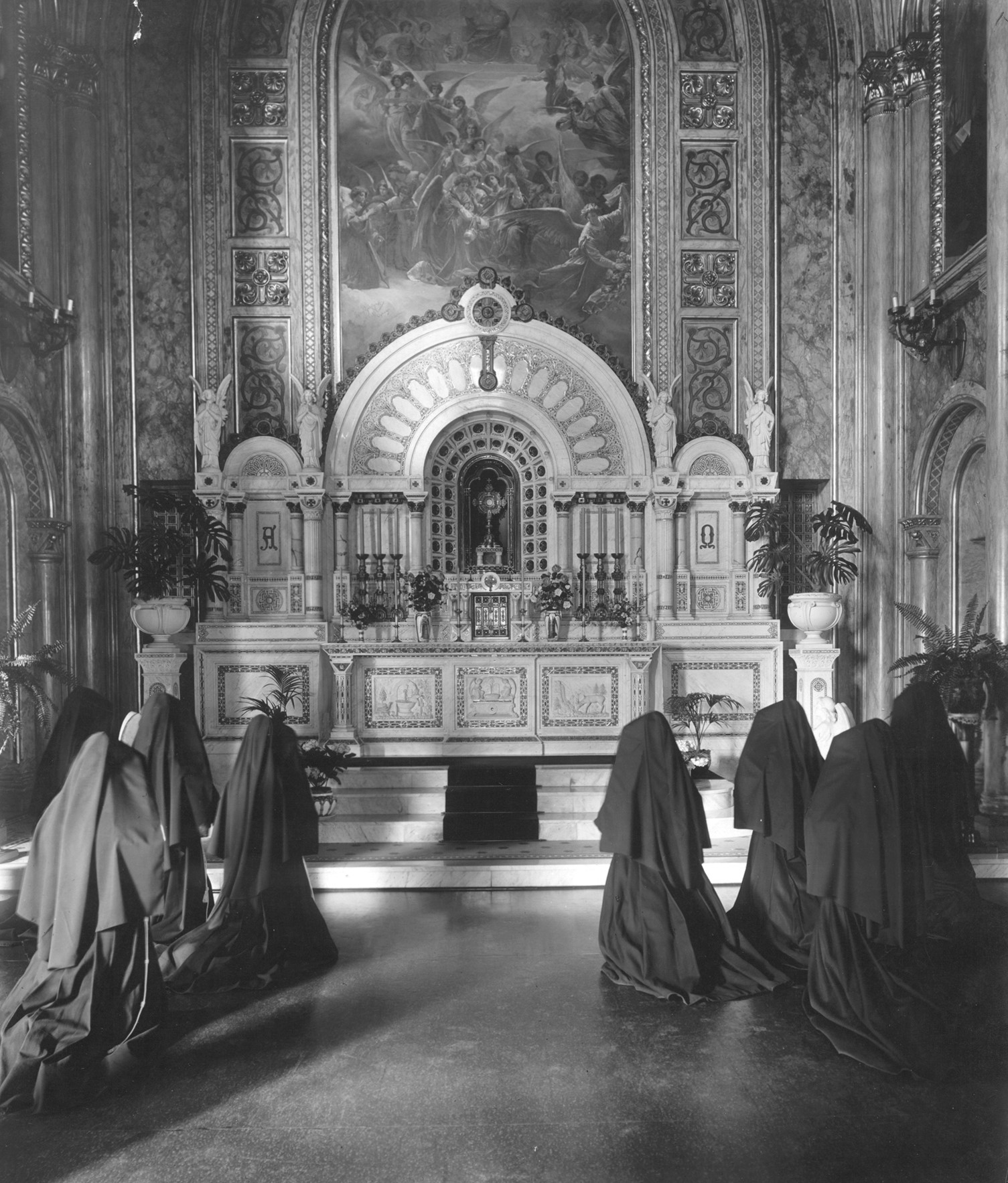 Adorers in the Adoration Chapel, circa 1906