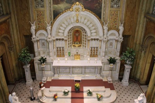 Perpetual Adoration Chapel main altar