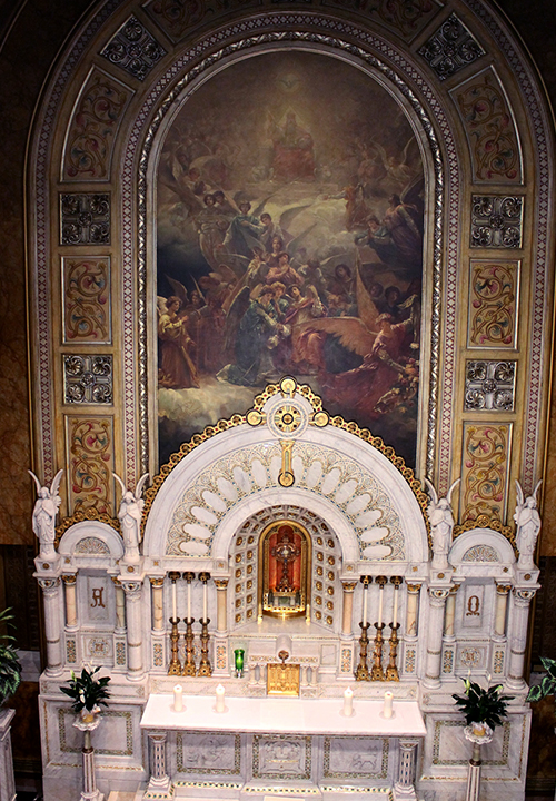 Altar in Perpetual Adoration Chapel, La Crosse, WI