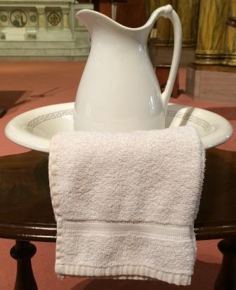 pitcher-bowl-towel